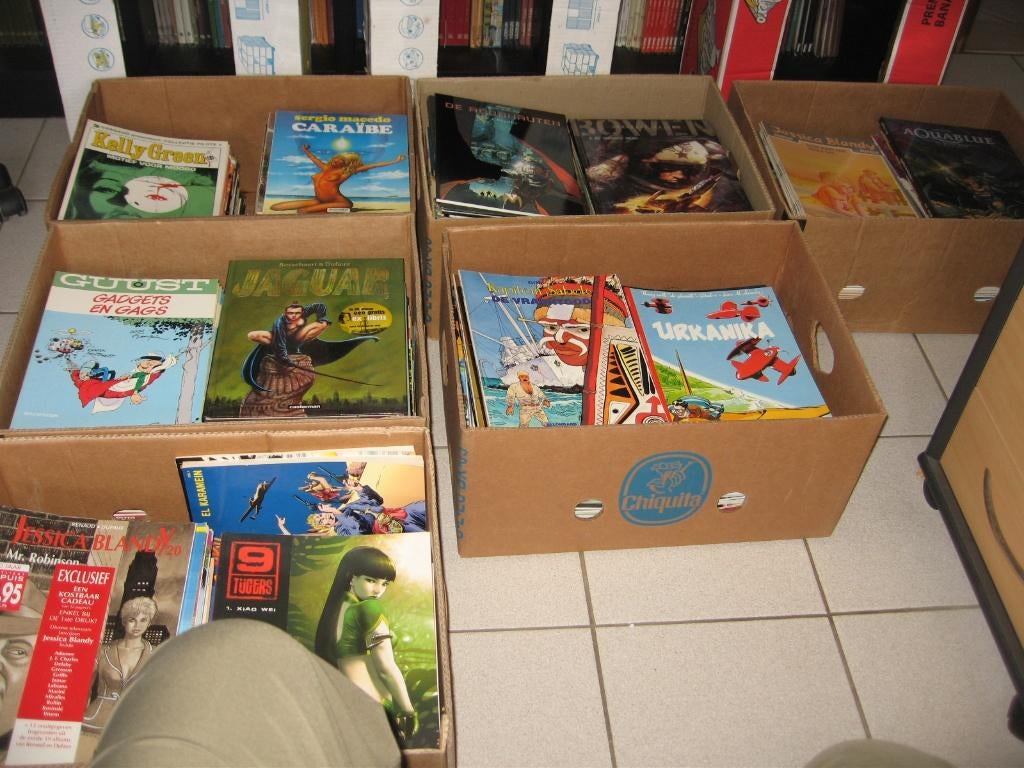 6 bananendozen met een 480-tal  heel mooie strips., Boeken, Stripverhalen, Meerdere stripboeken, Ophalen of Verzenden, Gelezen