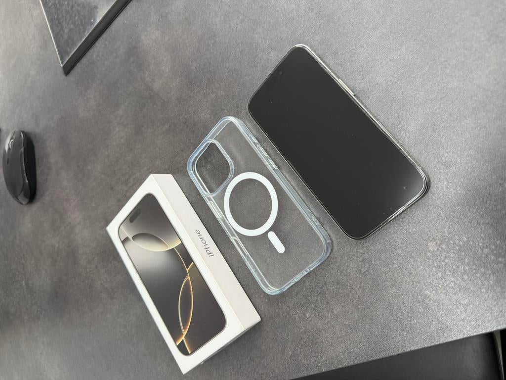 Iphone 16 pro gris 128g complet  et facture, Télécoms, Téléphonie mobile | Apple iPhone, Enlèvement, Comme neuf, Gris, IPhone 16