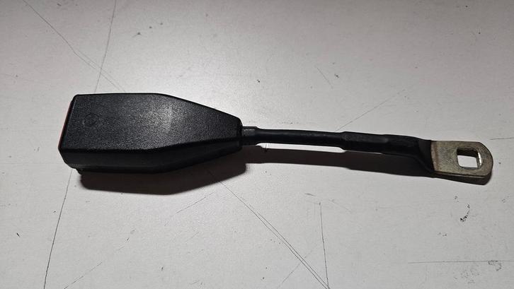Gordel insteek sluiting BMW 3 / 5 / 6 / 7  serie E30 E28 E24, Auto-onderdelen, Interieur en Bekleding, Gebruikt, Herkomst onderdeel bekend