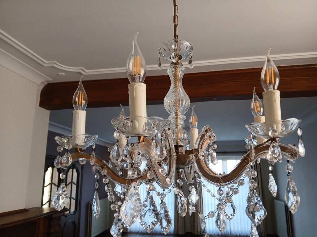 2 prachtige lusters, Ophalen