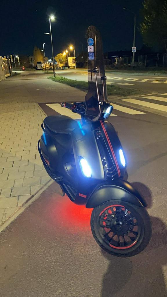 Vespa sprint 2016, Vélos & Vélomoteurs, Scooters | Vespa, Comme neuf, Enlèvement