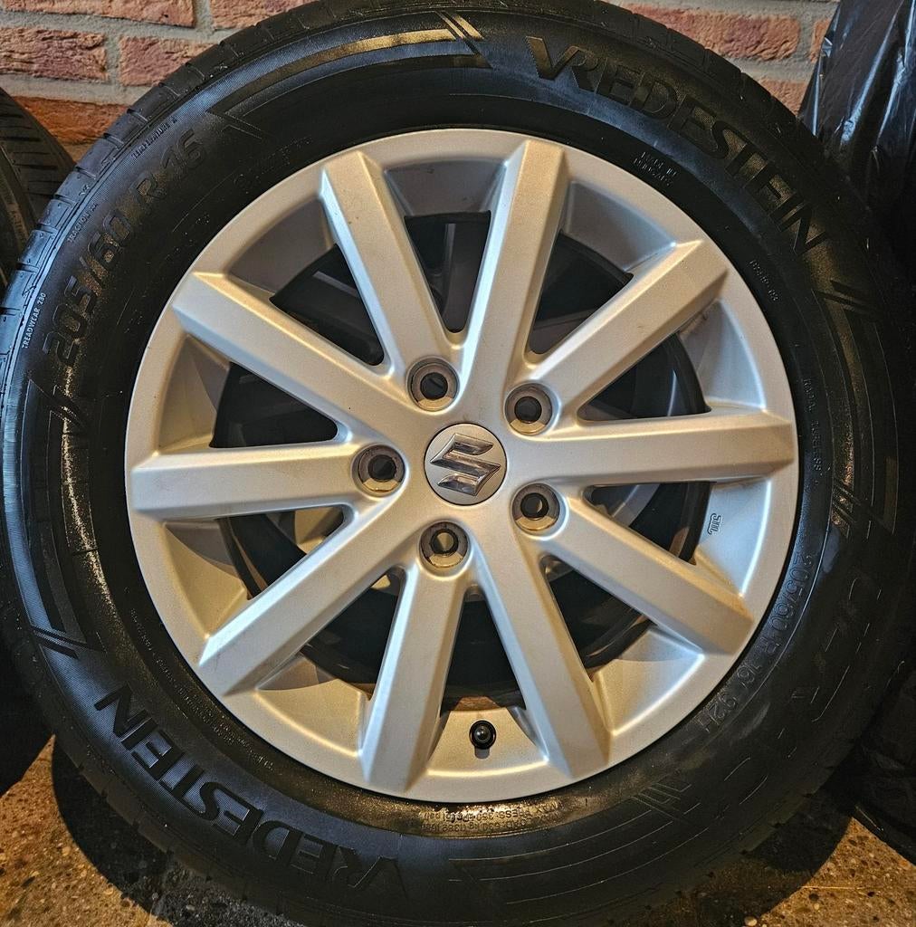 Ensemble d'été Suzuki SX4 16 pouces 5x114.3 205-60R16 profil, Enlèvement