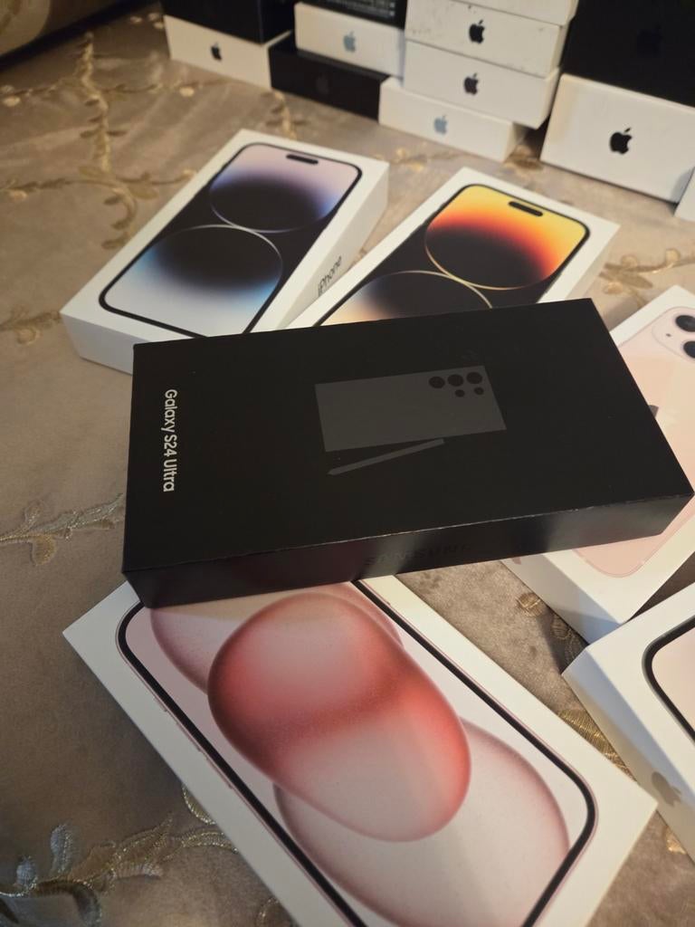 Boîtes vides iphones, Enlèvement