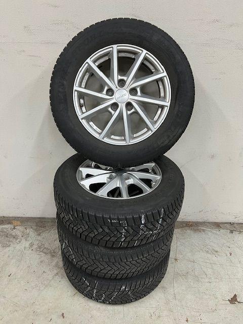 Winterset Mazda CX-30 Dunlop Winter Sport 5 215/65 R16, Auto-onderdelen, Banden en Velgen, Banden en Velgen, Winterbanden, 16 inch