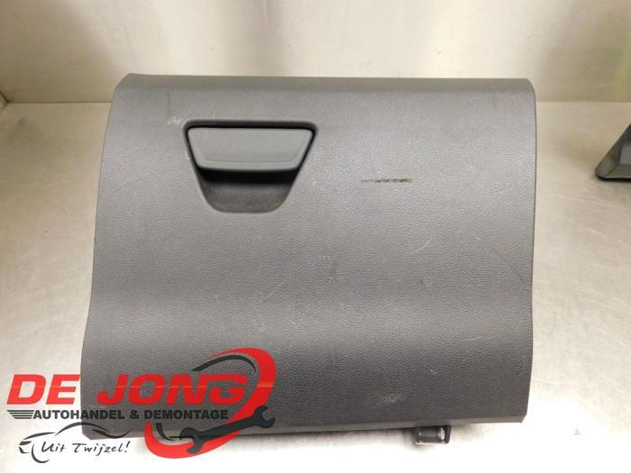 Dashboardkastje van een Ford Transit Courier, Gebruikt, -, -, Ophalen of Verzenden