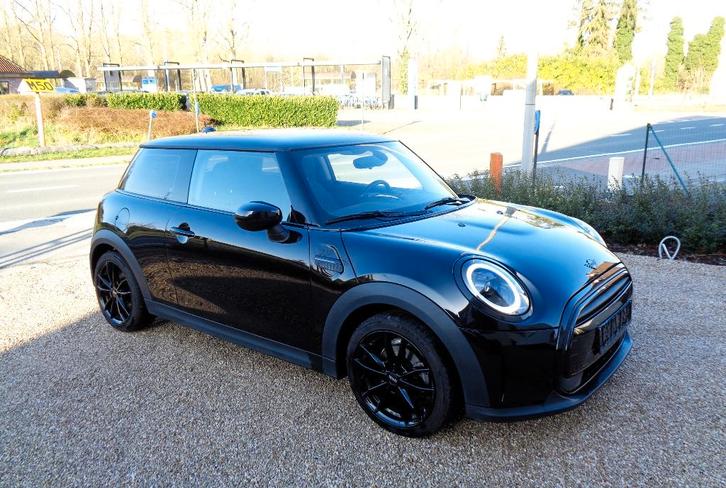 Mini One 1.5i/Carplay/Cruise Control/Sensoren/Garantie, Auto's, Mini, Bedrijf, Te koop, One, Airbags, Apple Carplay, Bluetooth