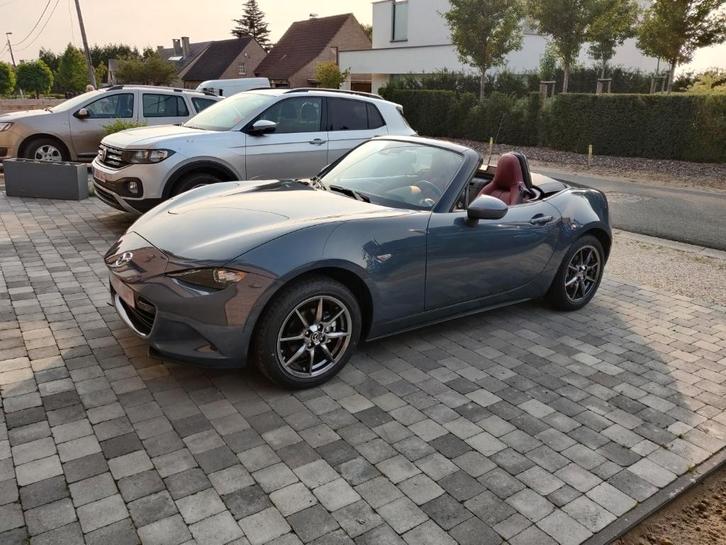 Mazda MX-5 cabriolet, Autos, Mazda, Particulier, MX-5, Jantes en alliage léger, Essence, Cabriolet, 2 portes, Boîte manuelle, Bleu