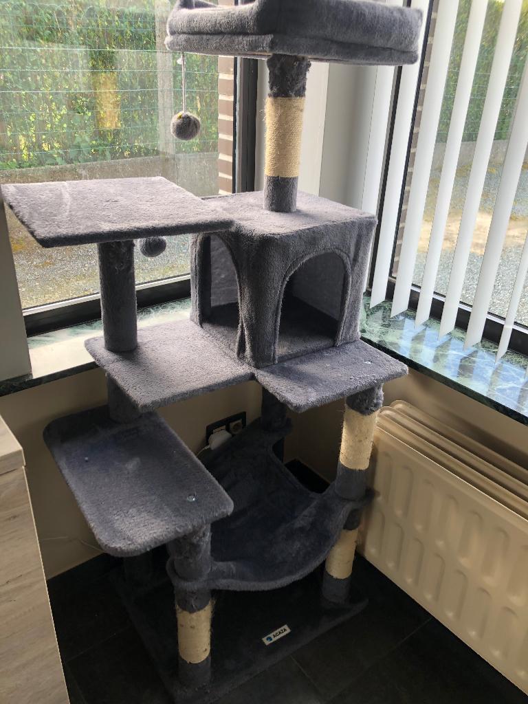 Stevige ACAZA krabpaal, voor 2 katten rond de 5 kg, Animaux & Accessoires, Meubles griffoirs pour chats, Enlèvement, Utilisé, Griffoir