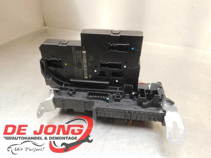 Zekeringkast van een Mercedes E-Klasse, Gebruikt, -, Ophalen of Verzenden, -