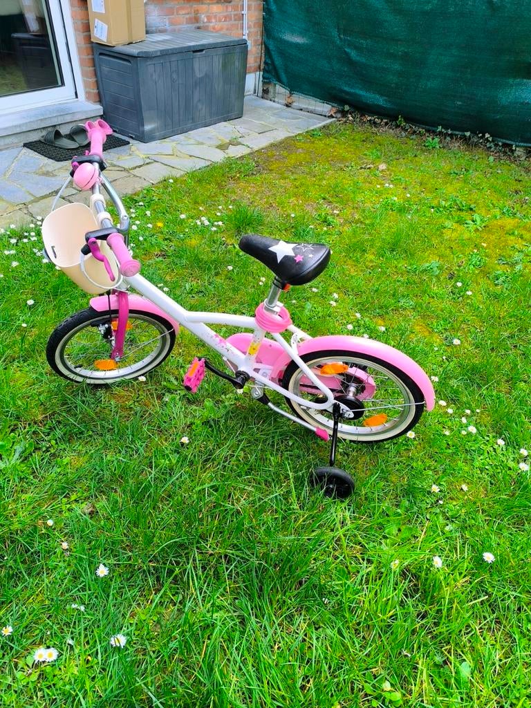 Vélo Decathlon rose fille  16 pouces