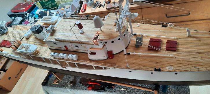 enorme maquette la calypso rc, Hobby & Loisirs créatifs, Modélisme | Bateaux & Navires, Comme neuf, Enlèvement