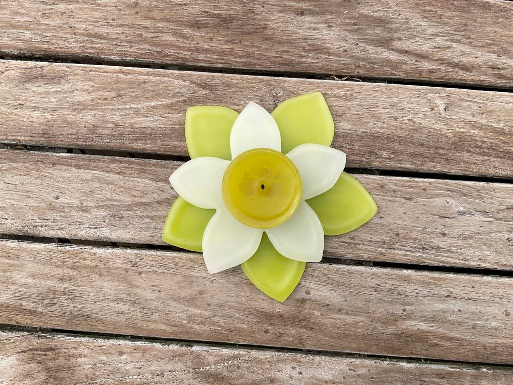 Bougie verte avec support fleur, Enlèvement, Comme neuf