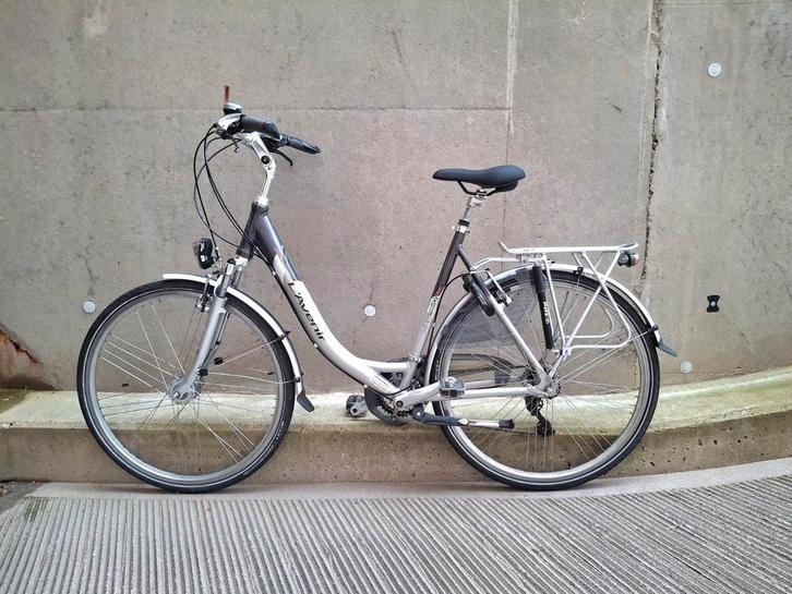 Damesfiets L'Avenir volledig in orde,  GROTE MAAT!!!, Fietsen en Brommers, Fietsen | Dames | Damesfietsen, Versnellingen, Ophalen