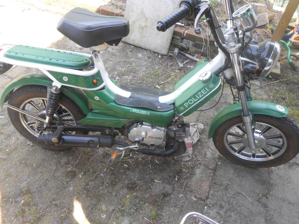 politie brommer , pedanouma honda 1350, euro, Fietsen en Brommers, Brommers | Oldtimers, Ophalen of Verzenden