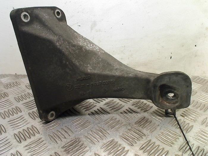 Support moteur d'un BMW X5, Autos : Pièces & Accessoires, -, 3 mois de garantie, Utilisé, -