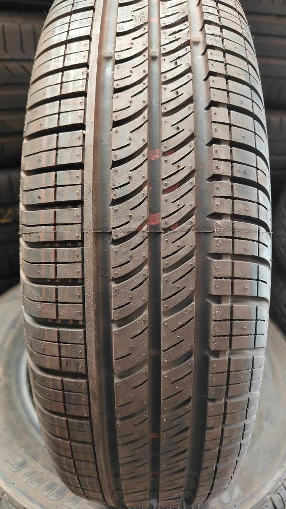 175/70r14 Pirelli 35€ per stuk met plaatsen 175/70/r14, Auto-onderdelen, Besturing, Ophalen of Verzenden