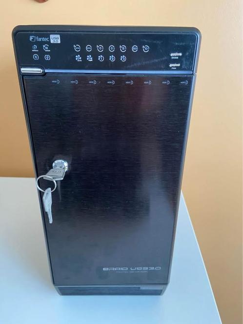 Fantec QB-X8US3R DAS met 8 harddisks, Computers en Software, Harde schijven, Zo goed als nieuw, Desktop, Extern, HDD, USB, Ophalen
