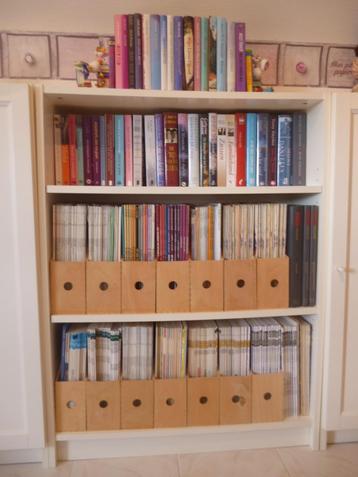 Verschillende boekenkastjes wit 106cm hoog