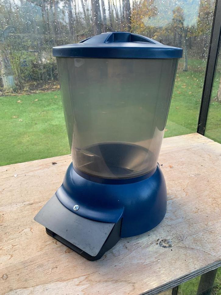 Automatische visvoeder, Dieren en Toebehoren, Vissen | Vijvervissen