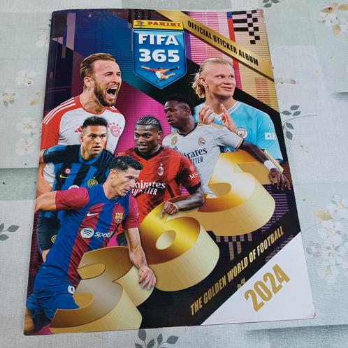 Fifa 365 stickers the golden world of football 2024, Hobby & Loisirs créatifs, Autocollants & Images, Comme neuf, Enlèvement ou Envoi