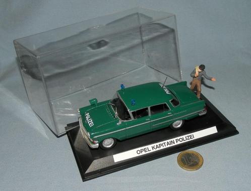 Altaya 1/43 : Diorama Opel Kapitan Police + Voleur, Hobby & Loisirs créatifs, Voitures miniatures | 1:43, Neuf, Voiture, Universal Hobbies