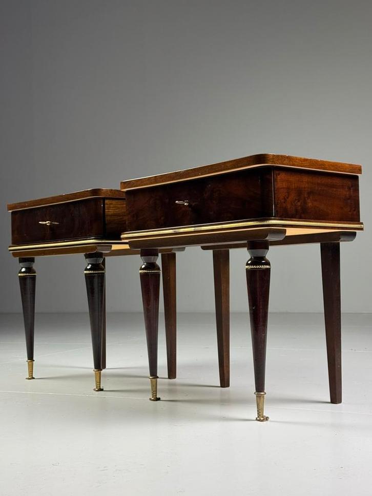 Prachtige set Mid-Century Neoclassical nachtkastjes, Antiek en Kunst, Antiek | Meubels | Tafels, Ophalen of Verzenden