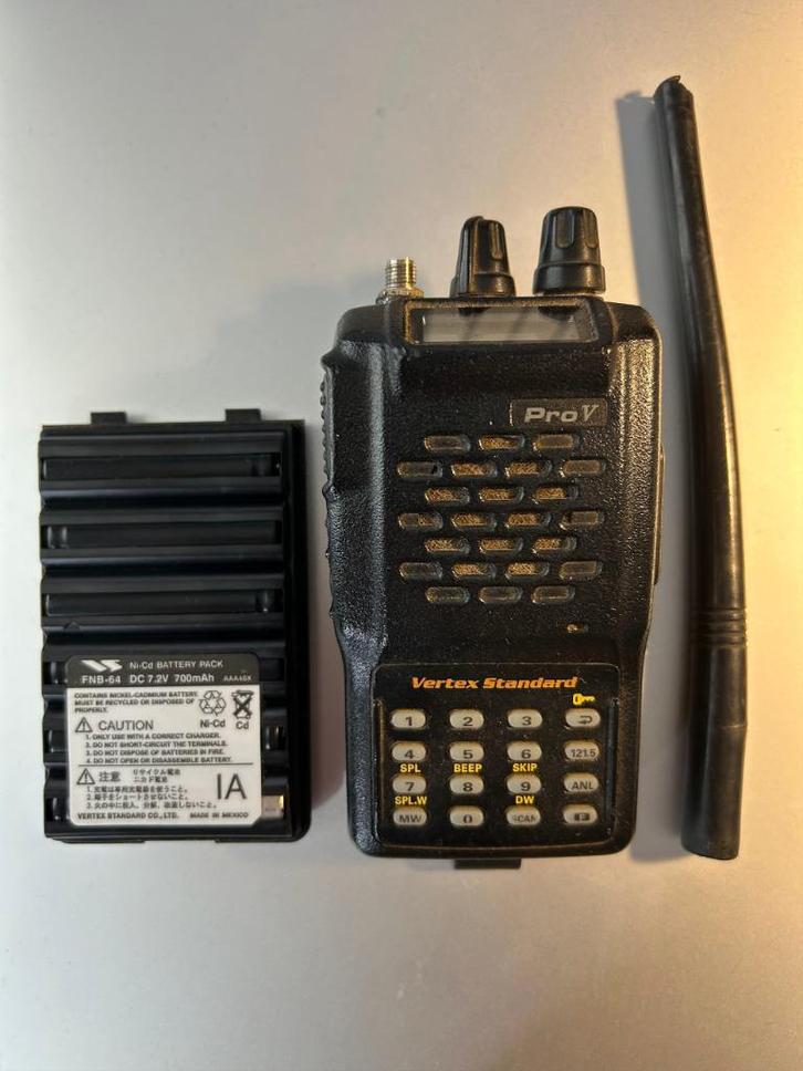 Radio Vertex Standard Pro V, Telecommunicatie, Zenders en Ontvangers, Gebruikt, Zender en Ontvanger, Ophalen of Verzenden