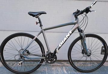 VTC GIANT 28" bon état prix325€0489813734 beschikbaar voor biedingen