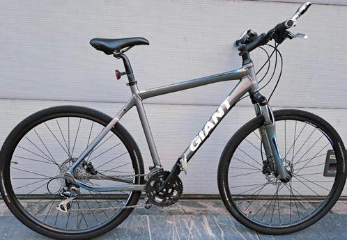 VTC GIANT 28" bon état prix325€0489813734, Fietsen en Brommers, Fietsen | Heren | Herenfietsen, Gebruikt, Giant, 53 tot 57 cm
