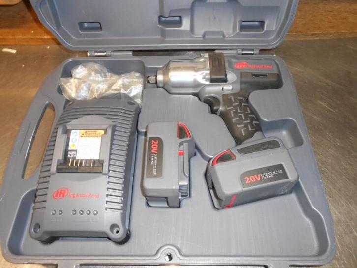 slagschroefmachine, Doe-het-zelf en Bouw, Gereedschap | Handgereedschap, Zo goed als nieuw, Ophalen of Verzenden