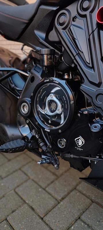 Diavel 1260S Zwart Carbon LED, Motoren, Motoren | Ducati, 2 cilinders, Naked bike, Meer dan 35 kW, 1262 cc