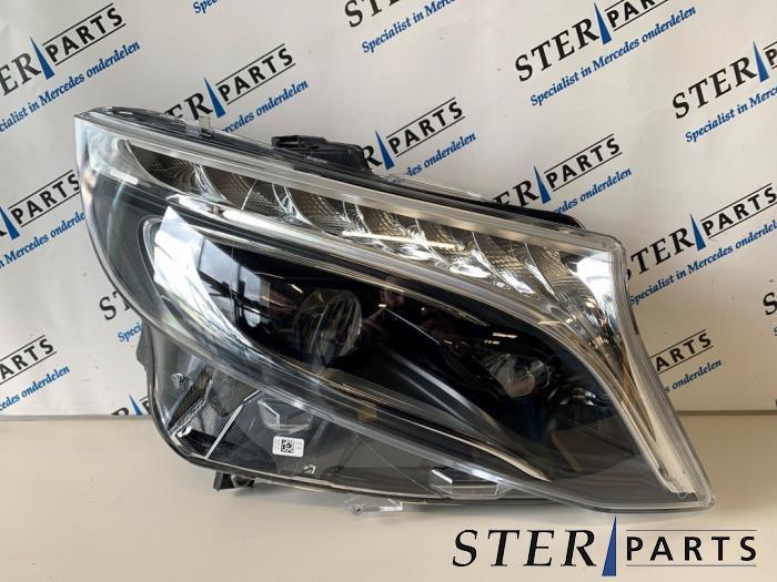 Phare droit d'un Mercedes Vito, Autos : Pièces & Accessoires, Éclairage, Mercedes-Benz, Neuf, 12 mois de garantie, Enlèvement ou Envoi