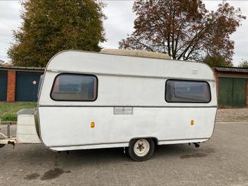 Caravane de 630 kg Le Reu Casablanca 1969 vintage à fixer !