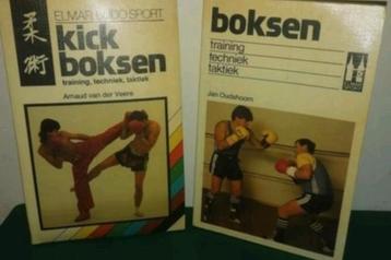 Boeken over kickboksen beschikbaar voor biedingen