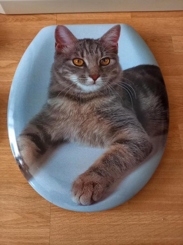 KIJK, WIE ZIT ER NU OP HET TOILET ???, Huis en Inrichting, Badkamer | Badtextiel en Accessoires, Wit, Ophalen of Verzenden