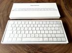 Apple Magic-toetsenbord, Computers en Software, Ergonomisch, Azerty, Ophalen of Verzenden, Zo goed als nieuw