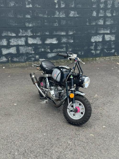 Monkey A klasse start en rijd prima, Fietsen en Brommers, Brommers | Honda, Zo goed als nieuw, Overige modellen, Klasse A (25 km/u)