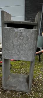 Brievenbus met sleuteltjes, Tuin en Terras, Ophalen, Gebruikt, Staande brievenbus