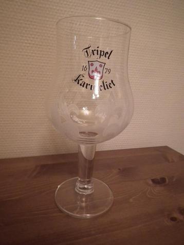 1 bierglas 33 cl. (Drievoudige karmeliet) H: 21 cm/ D: 8 cm beschikbaar voor biedingen