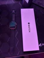 Apple Watch SE (Gen 2), Handtassen en Accessoires, Smartwatches, IOS, Ophalen of Verzenden, Zo goed als nieuw, Waterdicht