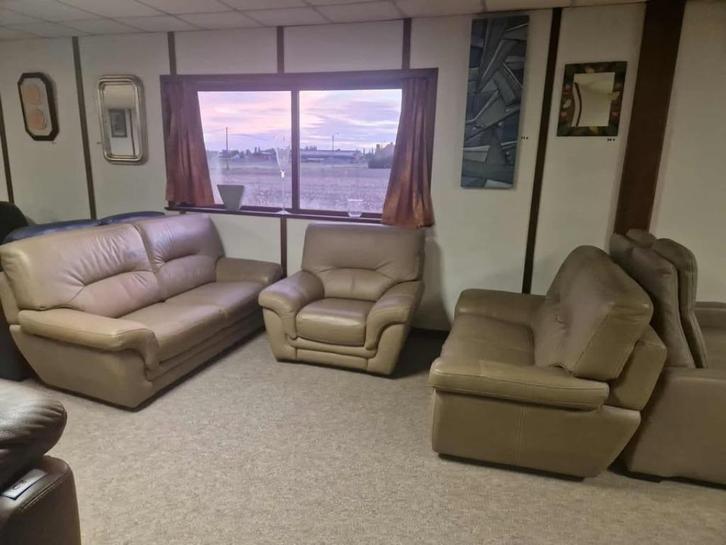 TAUPE BUFFELLEDEREN SALON 3+2+1 ZIT, Huis en Inrichting, Zetels | Zetels, Gebruikt, Leer, Ophalen