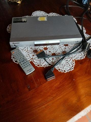 Pionier DVD-speler met afstandsbediening SCART -kabels  beschikbaar voor biedingen