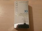 shiseido uv-beschermende crème voor de stad spf 30, Handtassen en Accessoires, Uiterlijk | Lichaamsverzorging, Ophalen of Verzenden