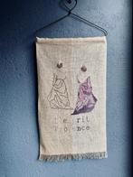 Broderie fait mains :décor maison, Maison & Meubles, Moins de 50 cm, Enlèvement ou Envoi, Comme neuf, Autres matériaux