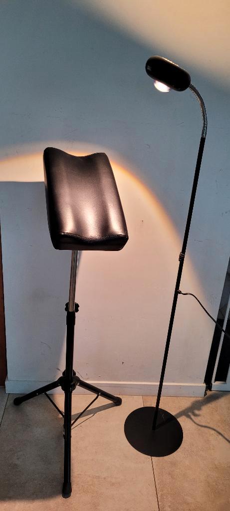 Verstelbare armsteun / beensteun (tattoo / salon), Zakelijke goederen, Kantoor en Winkelinrichting | Kantoormeubilair en Inrichting