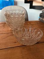 Lot de 6 petits bols vintage en verre pressé – très bon état, Maison & Meubles, Enlèvement, Verre