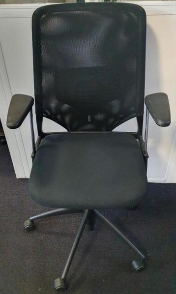Ergonomische bureaustoel Vitra meda 2 beschikbaar voor biedingen