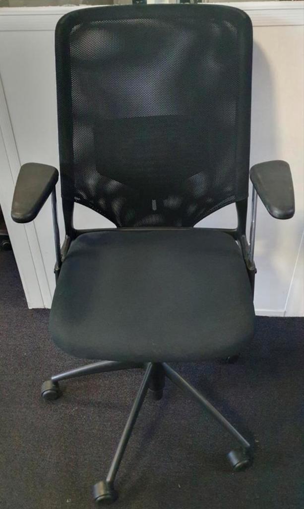 Ergonomische bureaustoel Vitra meda 2, Huis en Inrichting, Bureaustoelen, Zo goed als nieuw, Bureaustoel, Zwart, Ergonomisch, Gaming bureaustoel