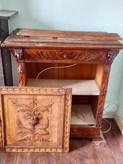 Jamkast „Lion Heads” in Malinese stijl, Antiek en Kunst, Antiek | Meubels | Kasten, Ophalen
