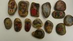 afbeeldingen van voetballers op kleine stenen - 14 stuks, Collections, Collections Autre, Utilisé, Enlèvement ou Envoi